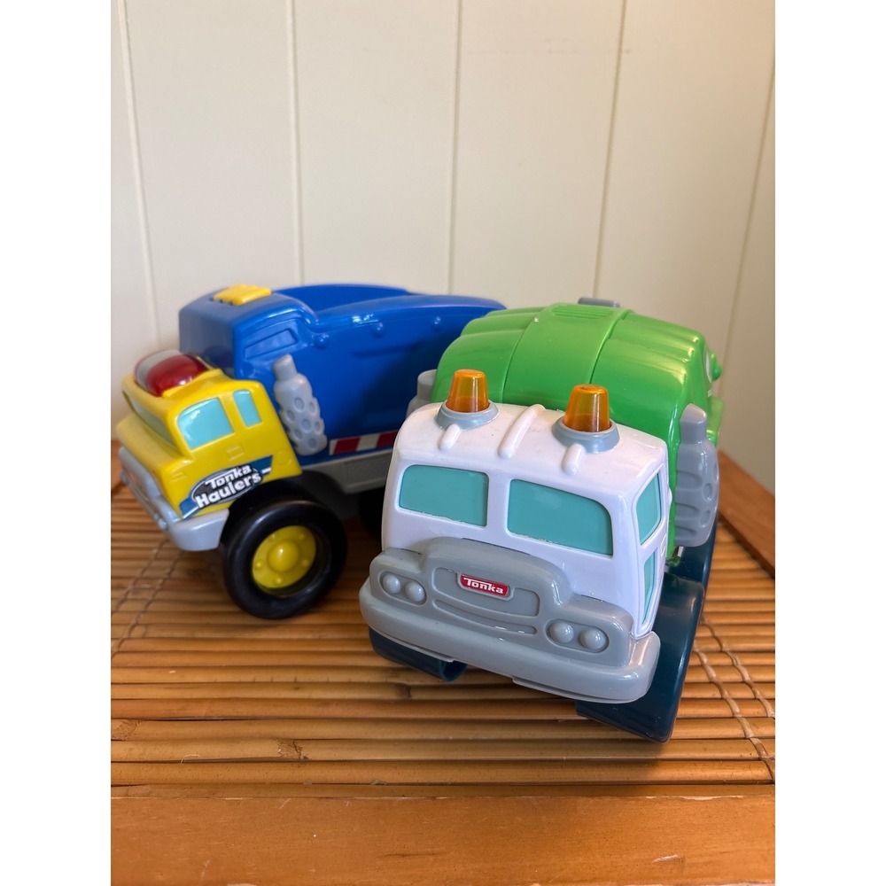 Tonka Haulers Toy Truck Set Dump Truck and Recycling Garbage Truck Blue Green